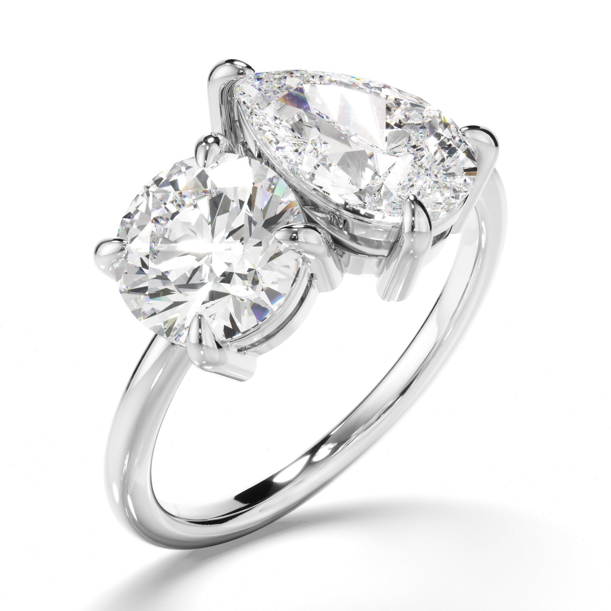 Round Brilliant & Pear Cut Diamond Toi et Moi Engagement Ring