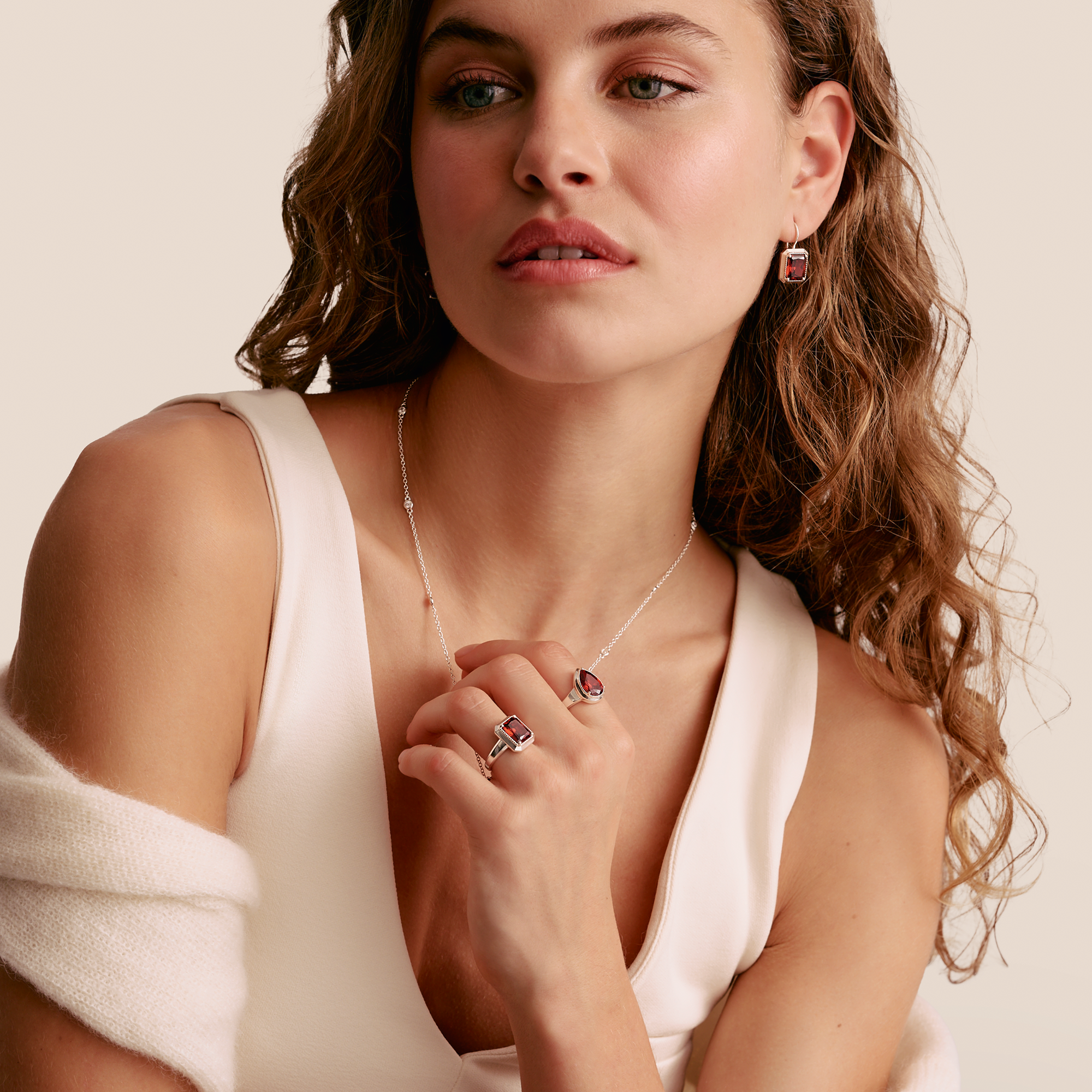 THOMAS SABO Ring with Red Zirconia Stone