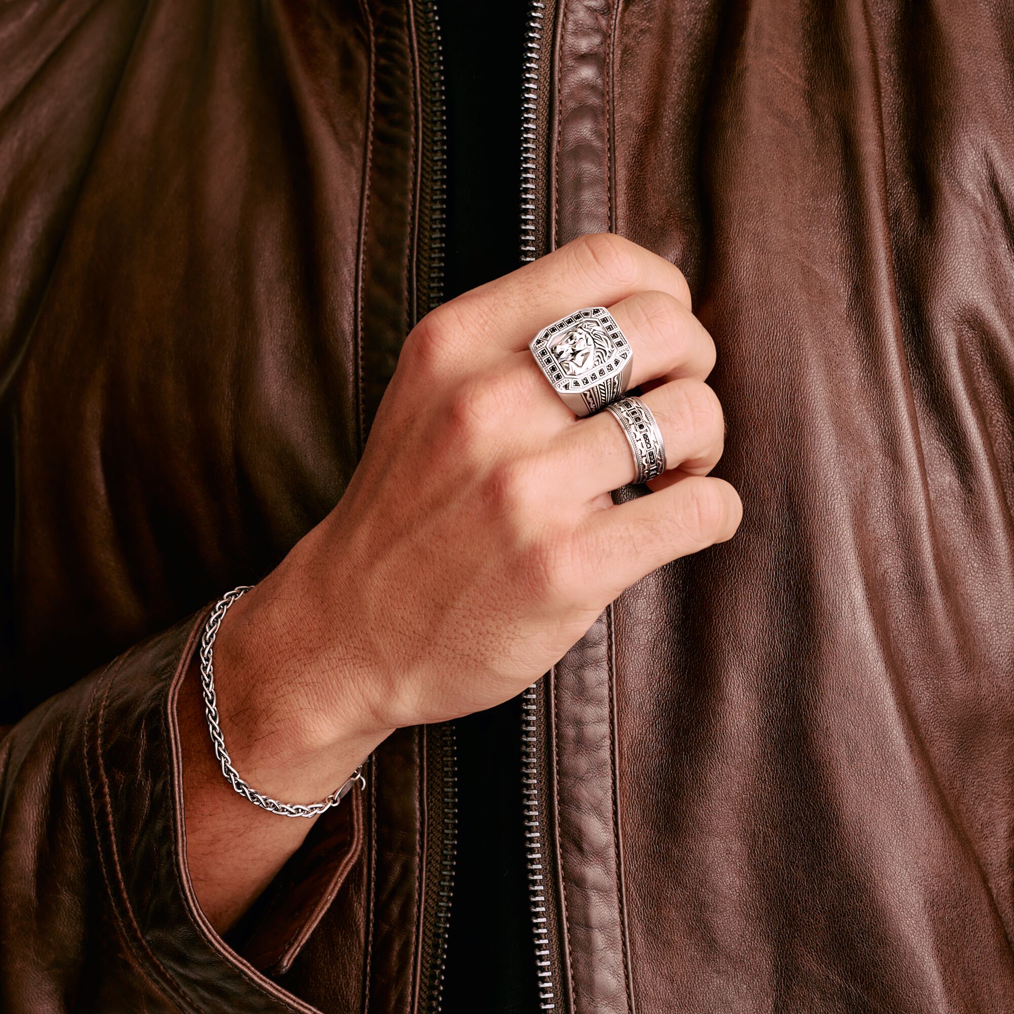 THOMAS SABO Wide Band Ring with Zirconia