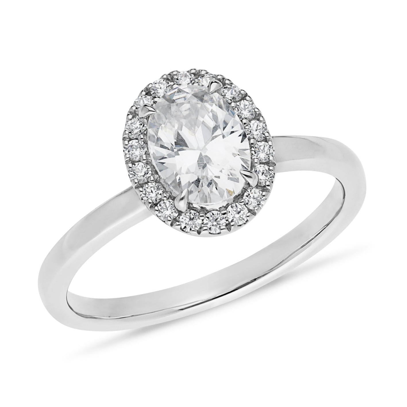 18ct White Gold 1.09ct Diamond Oval Ring