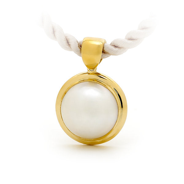 9ct Yellow Gold Mabe Pearl Pendant